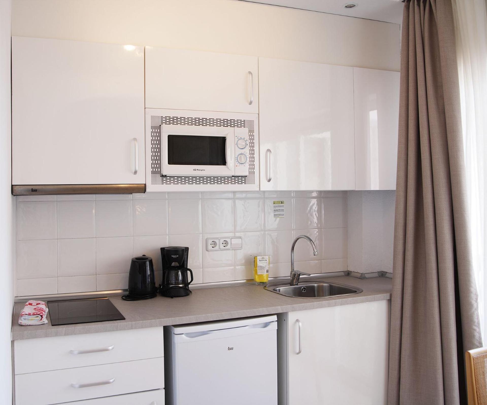 Hotel Apartamentos Cala Santanyi Ngoại thất bức ảnh