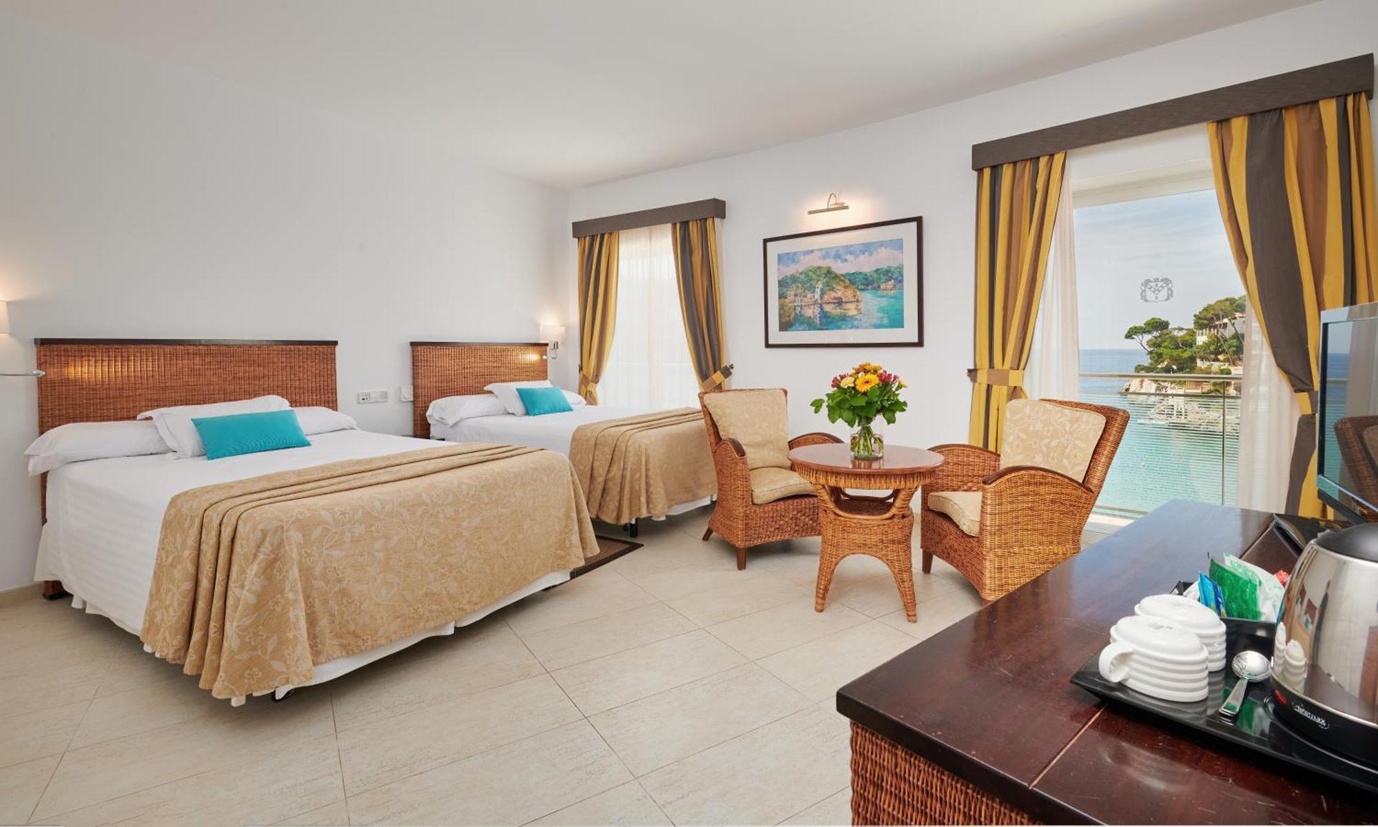 Hotel Apartamentos Cala Santanyi Ngoại thất bức ảnh