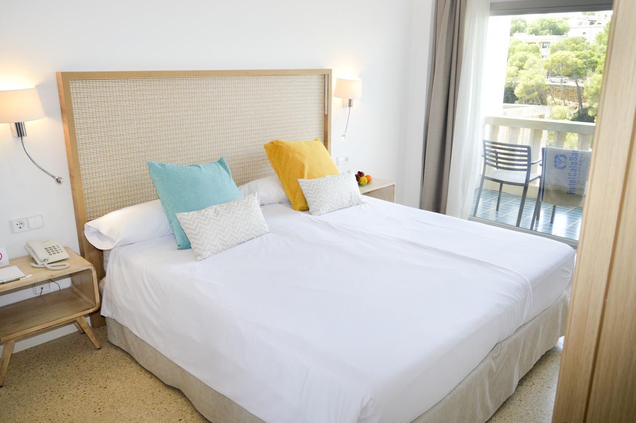Hotel Apartamentos Cala Santanyi Ngoại thất bức ảnh