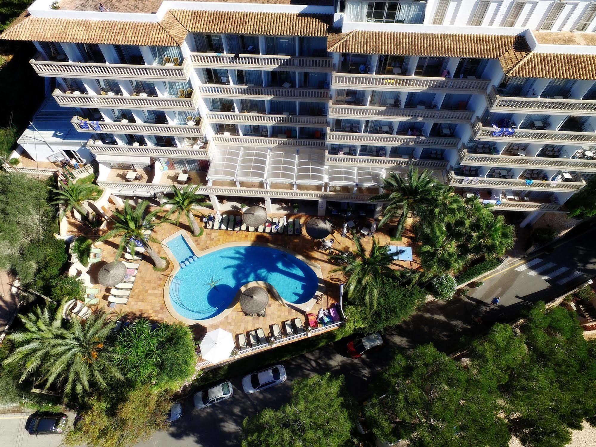 Hotel Apartamentos Cala Santanyi Ngoại thất bức ảnh